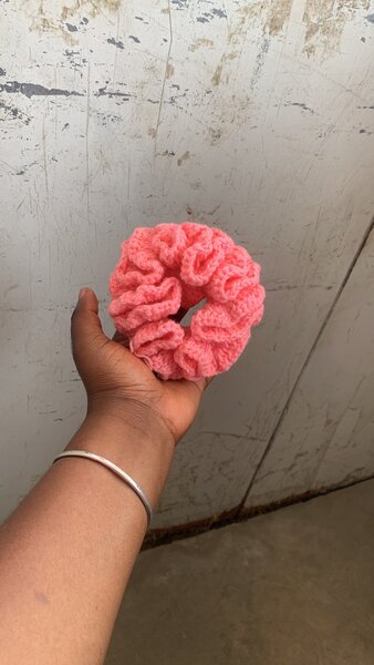 Chouchou en crochet vibrant