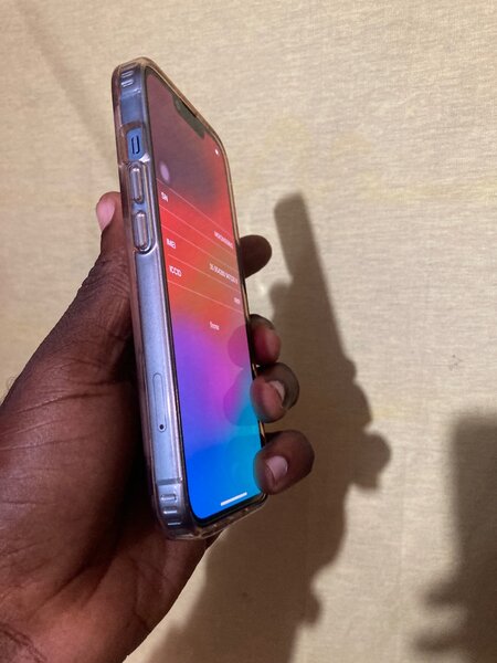 IPHONE 14 256Go bloqué iCloud