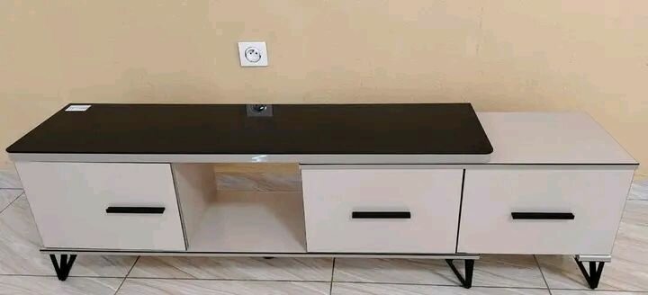 Ensemble de tables TV modernes