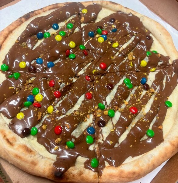 Pizza dessert banane chocolat