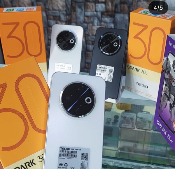 Tecno Spark 30c 5G 256GB 16GB