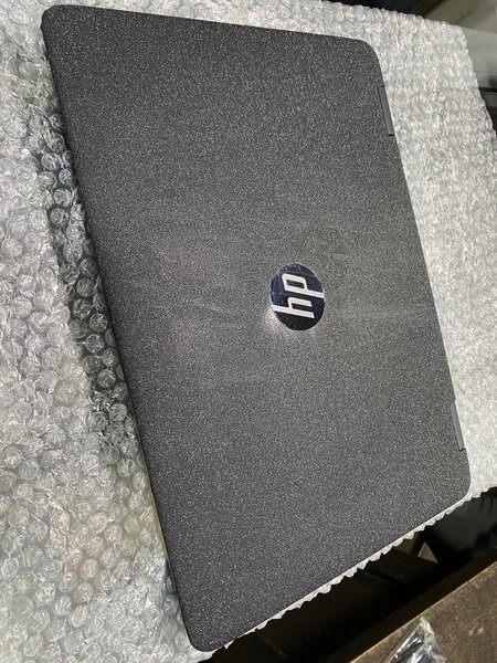 Ordinateur portable HP I5 7 em