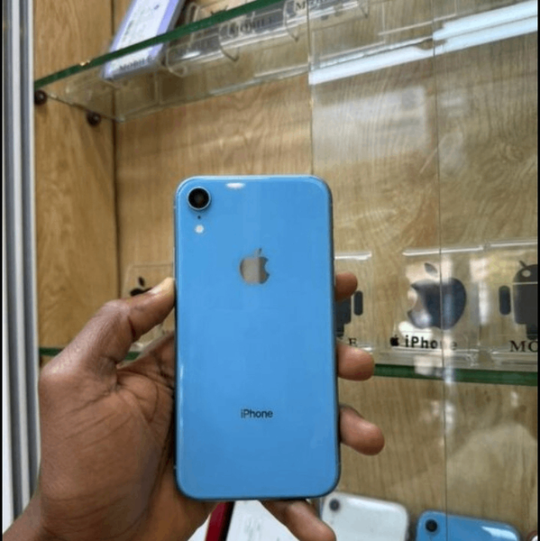 iPhone XR 64 Go Débloqué