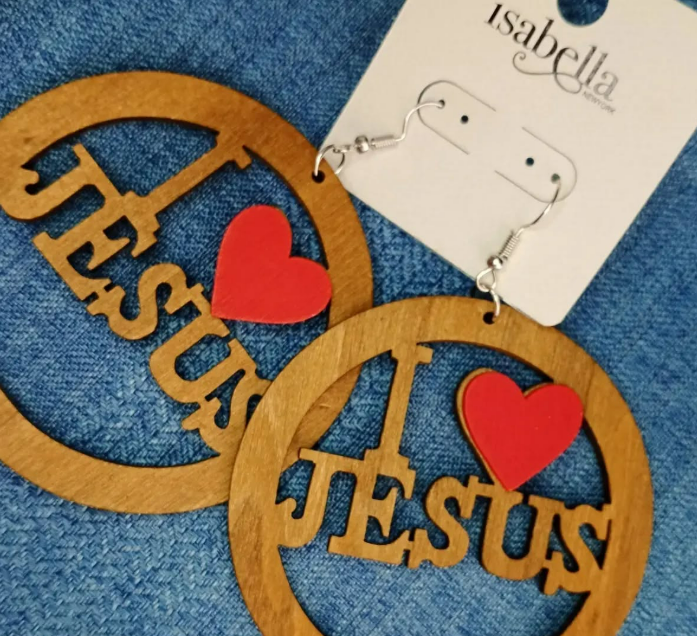 Beautiful classy earrings