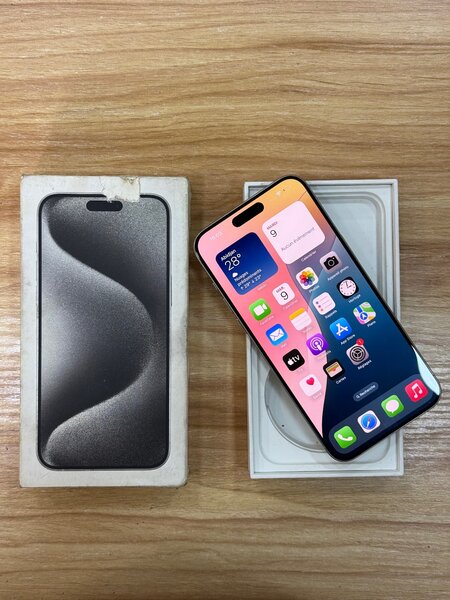 15 Pro Max 256Go Seconde Main