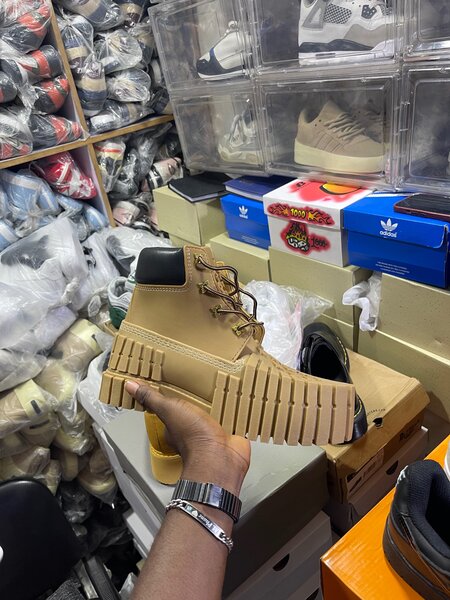 Disponible la Réinterprétation de la botte Timberland 6 pouc