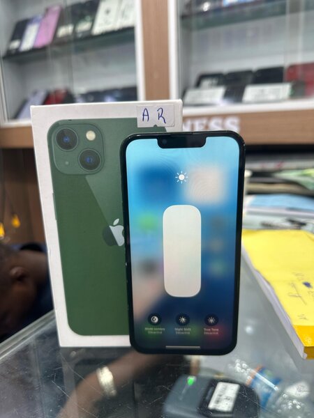 13 simple 128giga écran