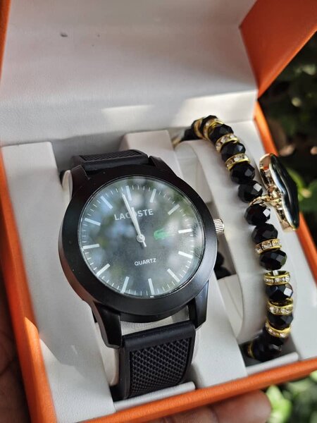 Montre Homme et Femme avec Bracelets