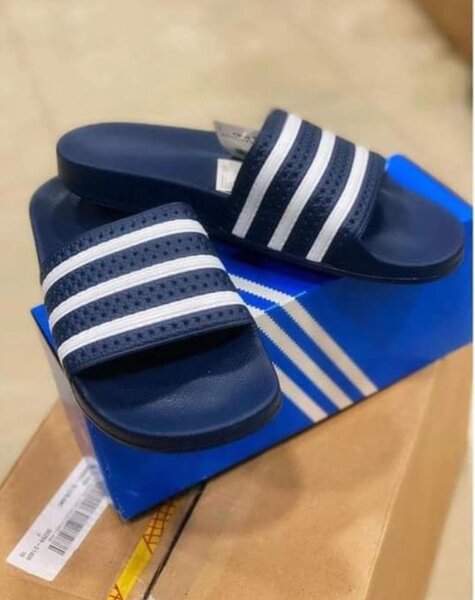 Claquette original adidas haut bleu disponible