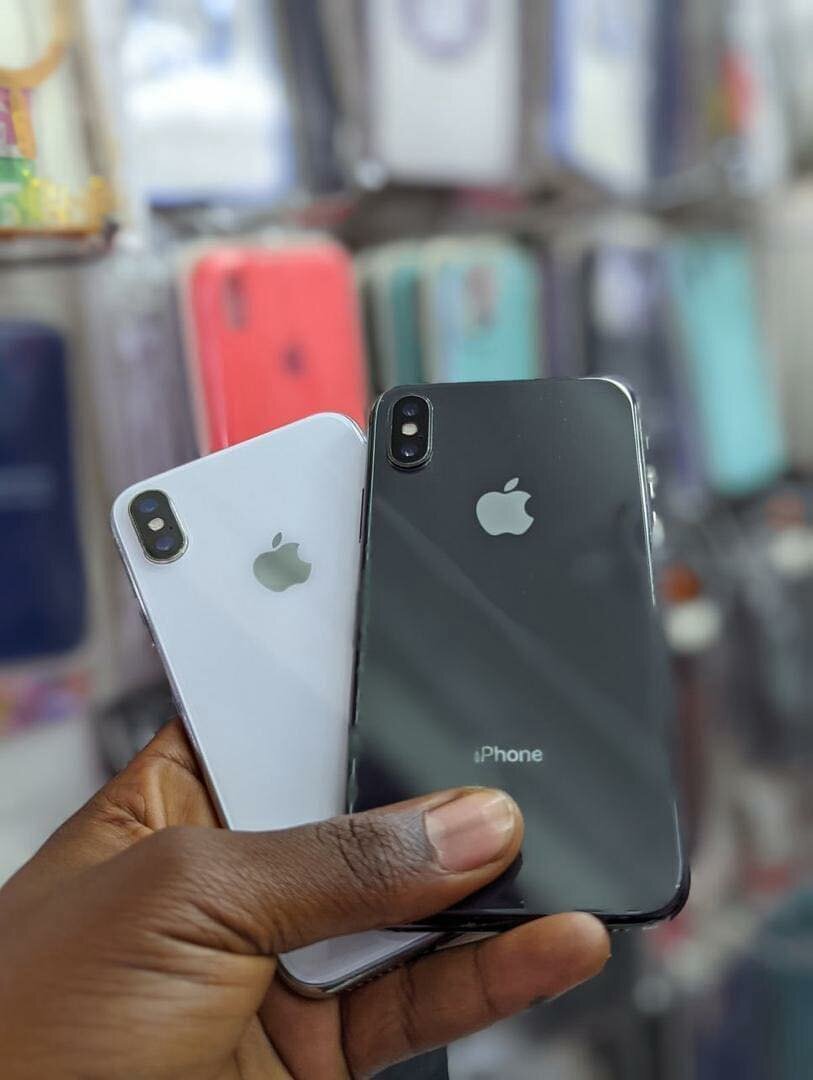 PreOwned iPhone X 256GB