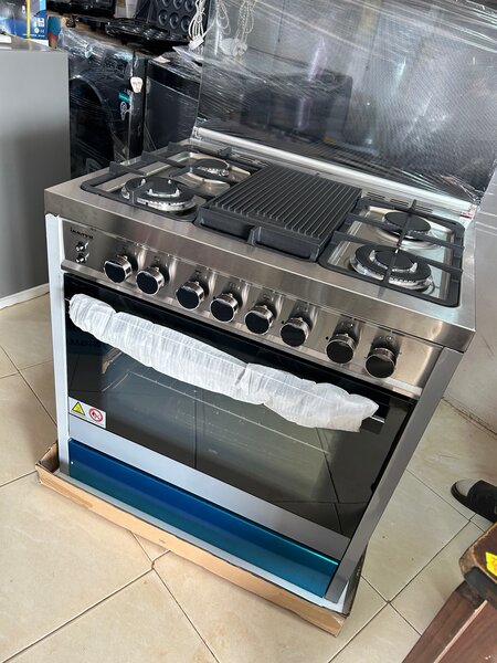 Innova 80 x60 full option gas cookers with a fish grill