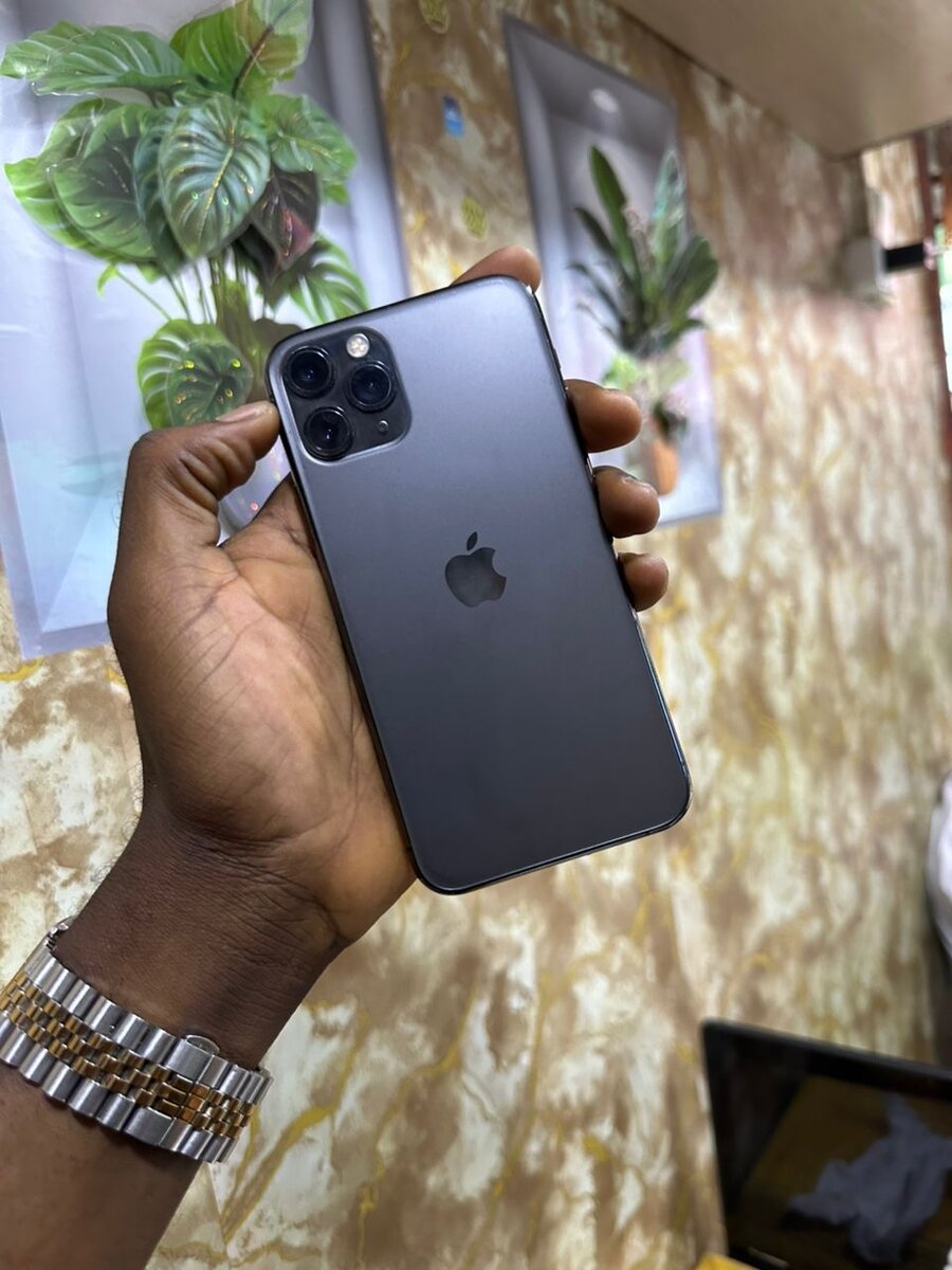iPhone 11 Pro Max Noir
