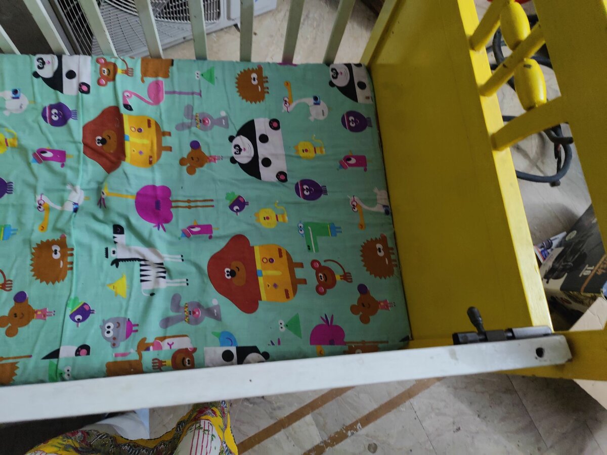 Baby cot