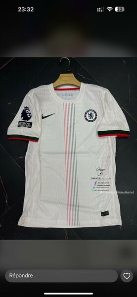 Maillot de football tendance