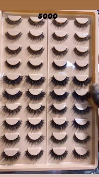 Faux cils