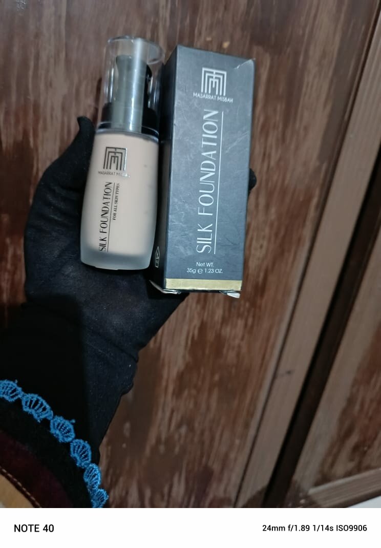 Silk foundation