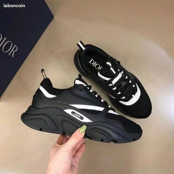 DIOR