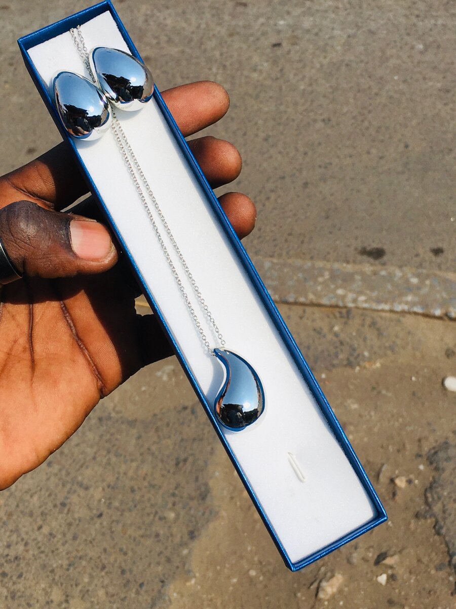 Stainless steel TearDrop Necklace and Earrings