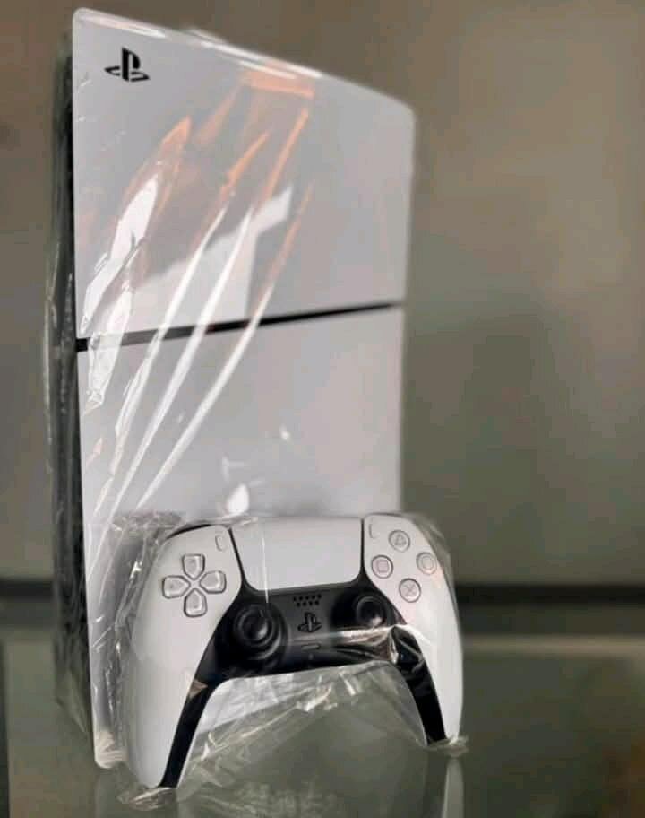 Console de jeux vidéo avec manettes