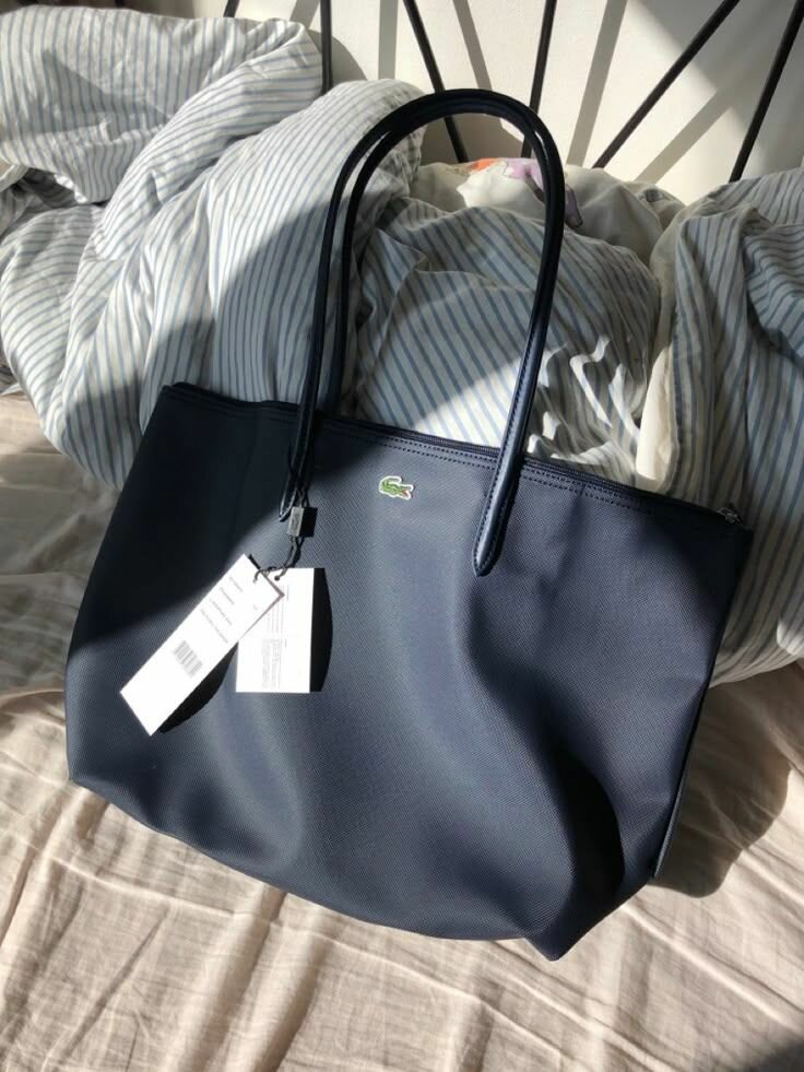 Sac cabas Lacoste élégant