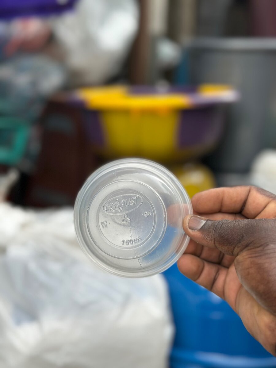 Contenants en plastique 150ml