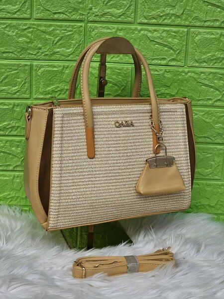 Sac à main élégant QAZA
