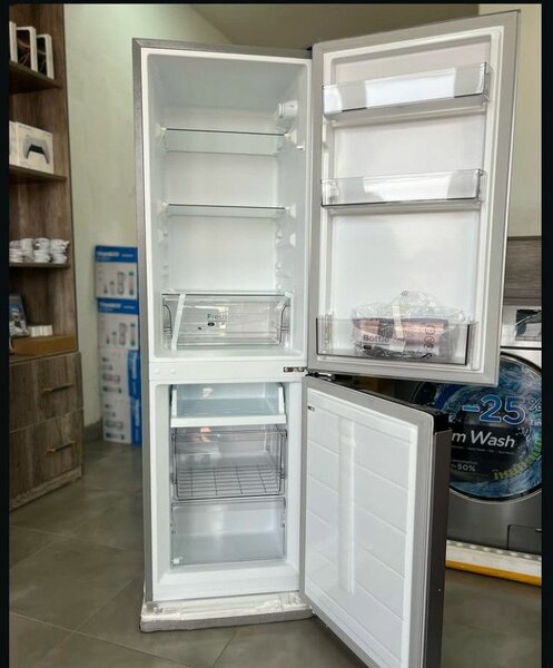 Midea Bottom Freezer
