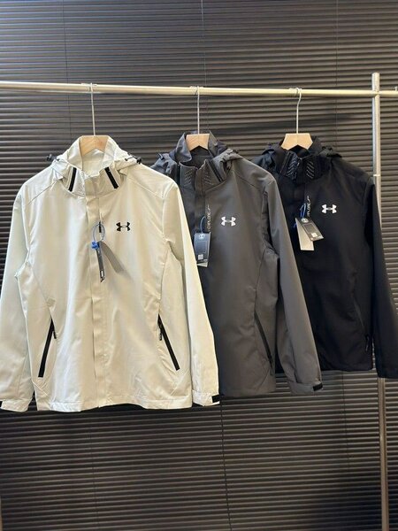 Veste coupe-vent Under Armour