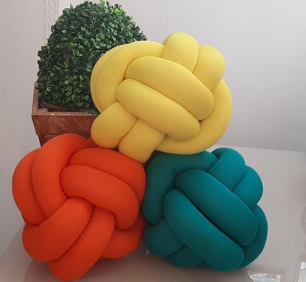 Knotted throw pillows