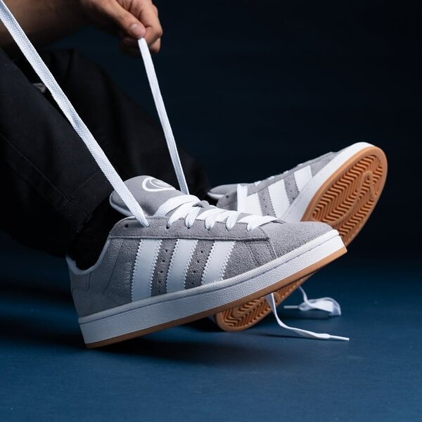 Adidas campus