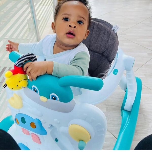 Trotteur bébé multi-activités