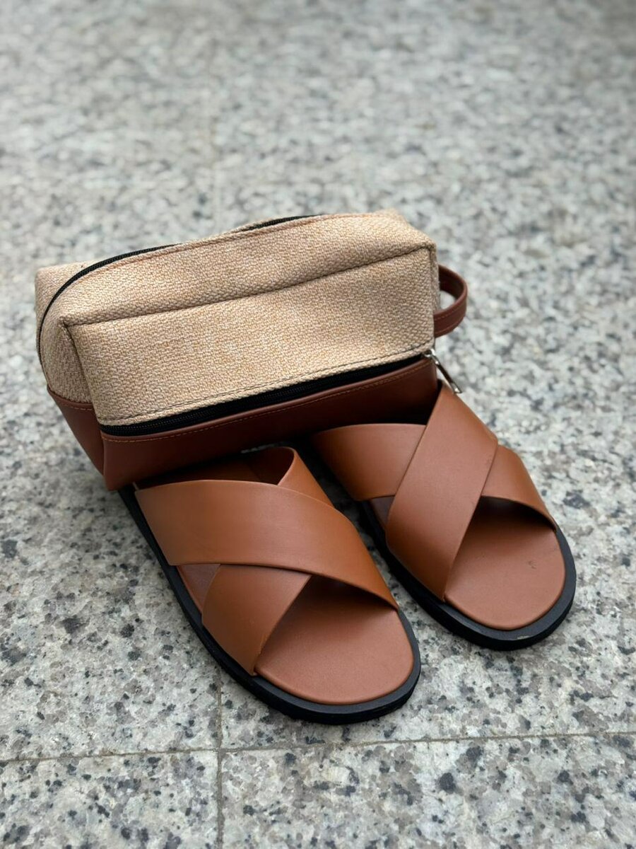 Sandales croisées modernes