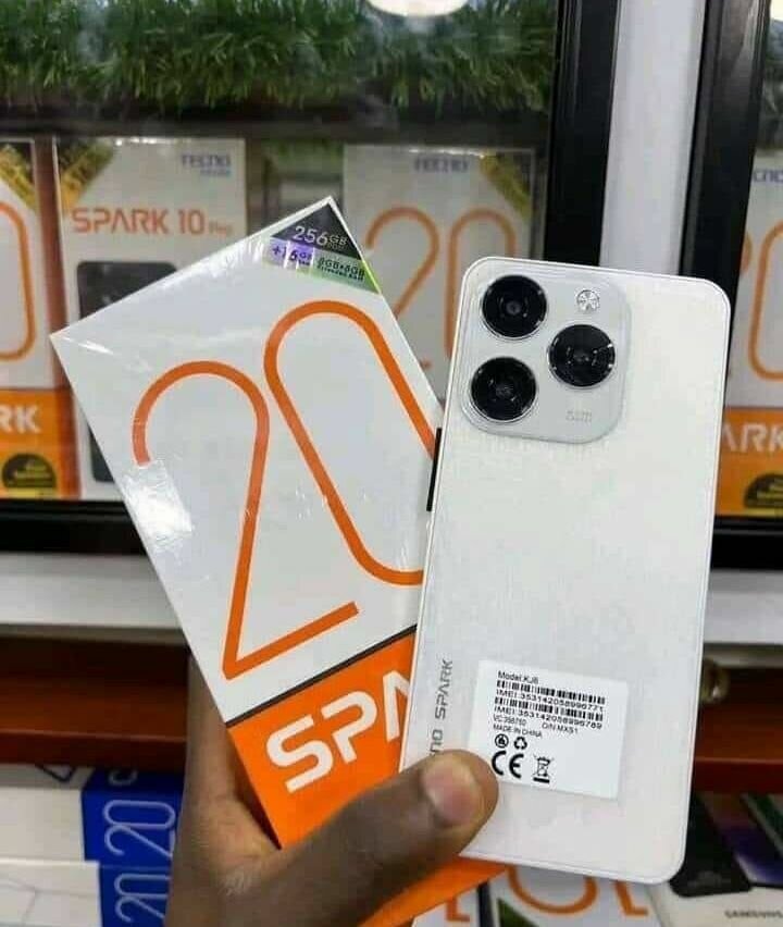 Smartphone Tecno Spark 20 Go