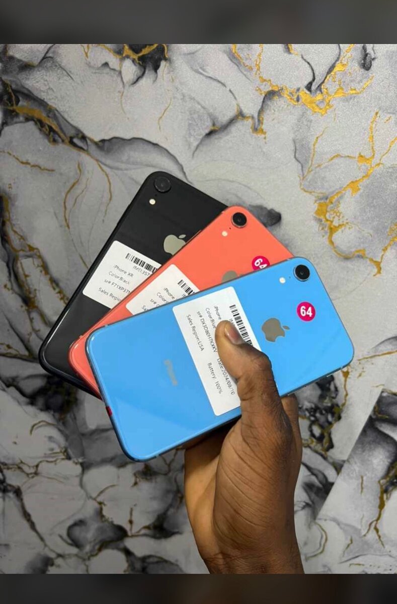 iPhone XR casi propre jamais utilisé toute les couleurs