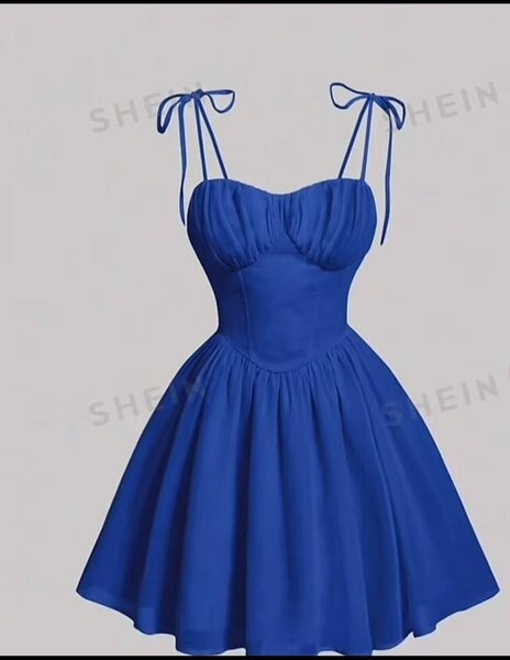 Robe Évasée à Bretelles