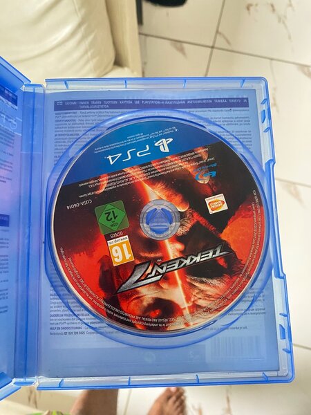 Play Station 4