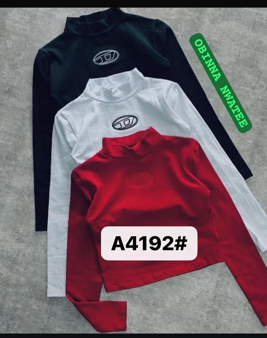 Haut à col montant tendance