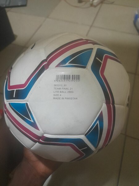 Ballon de football Puma Lite