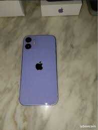 iPhone 11 violet élégant