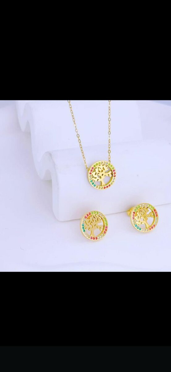 Ensemble Collier et Boucles d'Oreilles Moderne