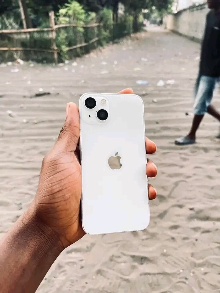 iPhone 13 Blanc 256Go