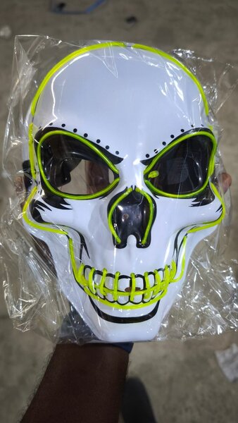 Masque lumineux tête de mort