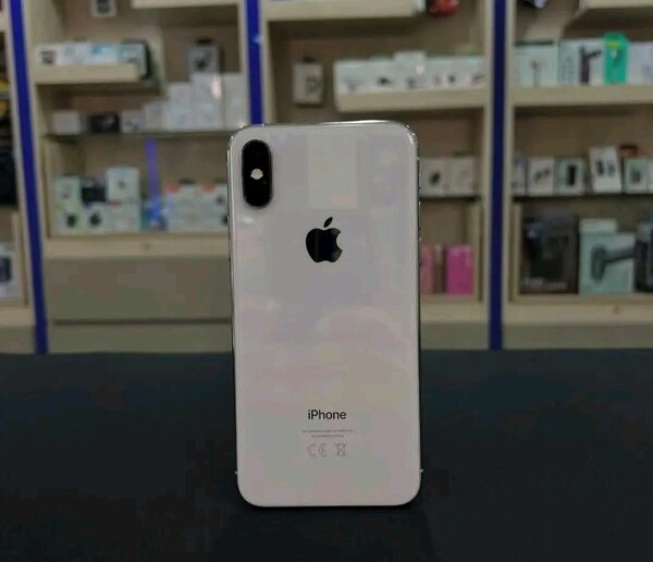 iPhone XS /64GB