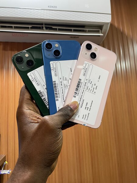 IPHONE 13 128Go QUASI NEUF