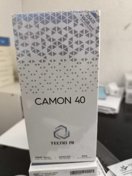 Tecno Camon 40