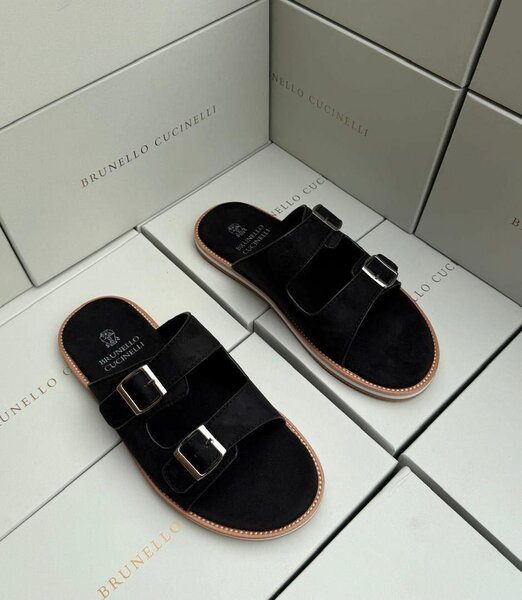 Sandales en cuir brun élégantes