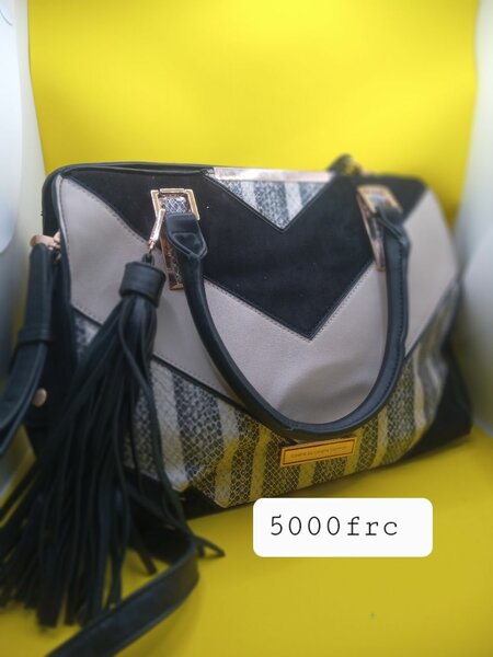 Sac à main chic en cuir