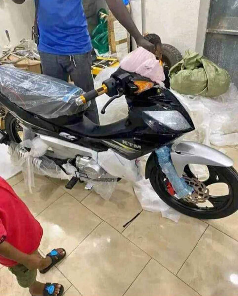 Scooter sport KTM élégant