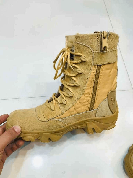 Boot shose