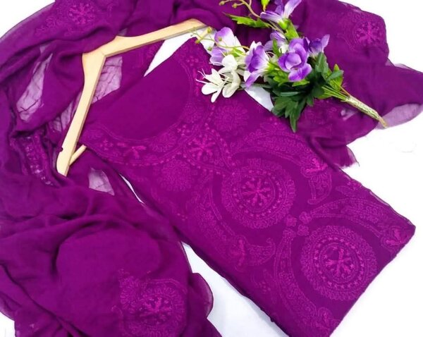 Ladies suit